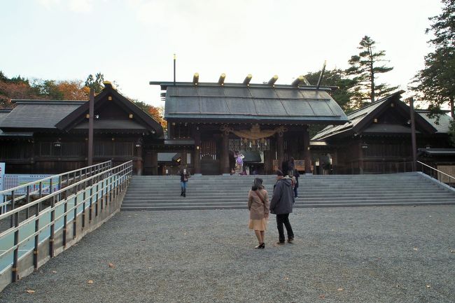 最後にやってきたのは北海道神宮です。<br /><br />円山公園駅から寄り道しなければ１５分くらいでしょうか。<br /><br />