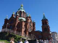 食後は、ロシア正教のウスペンスキー寺院にいきましたが…