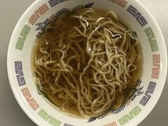 「高山板蔵ラーメン」工場で試食を頂きました。
おやつに良い量です。