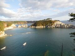 タクシーで浄土ヶ浜に向かいます。
宮古駅前からだと1,300円程でした。