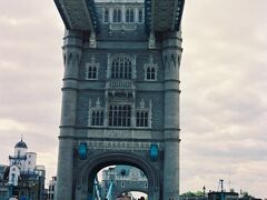 タワーブリッジ（Tower Bridge）に来ました。