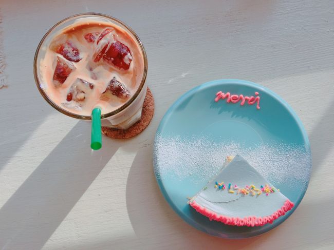 西面駅にある、綺麗なカフェ