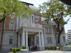 日本統治時代の建物『国立台湾文学館』として今は活用しています。
