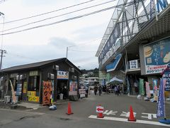 最初にあったのは松島さかな市場（http://www.sakana-ichiba.co.jp/）

ここには時間制限ありで牡蠣食べ放題の店が沢山あるらしい。