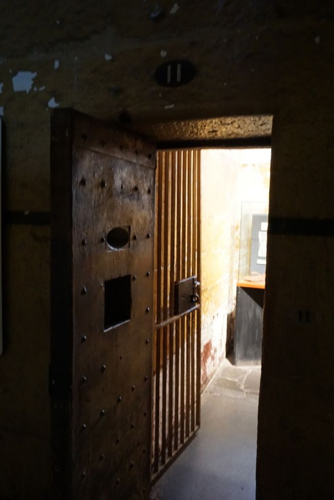 各独房へ自由に出入りできます。