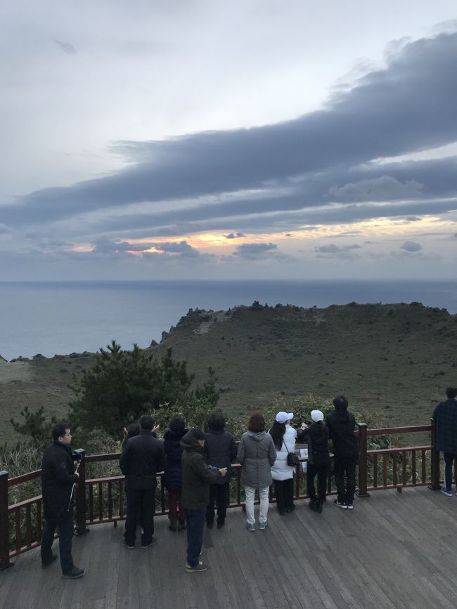 徐々に太陽の光がみえてきました。