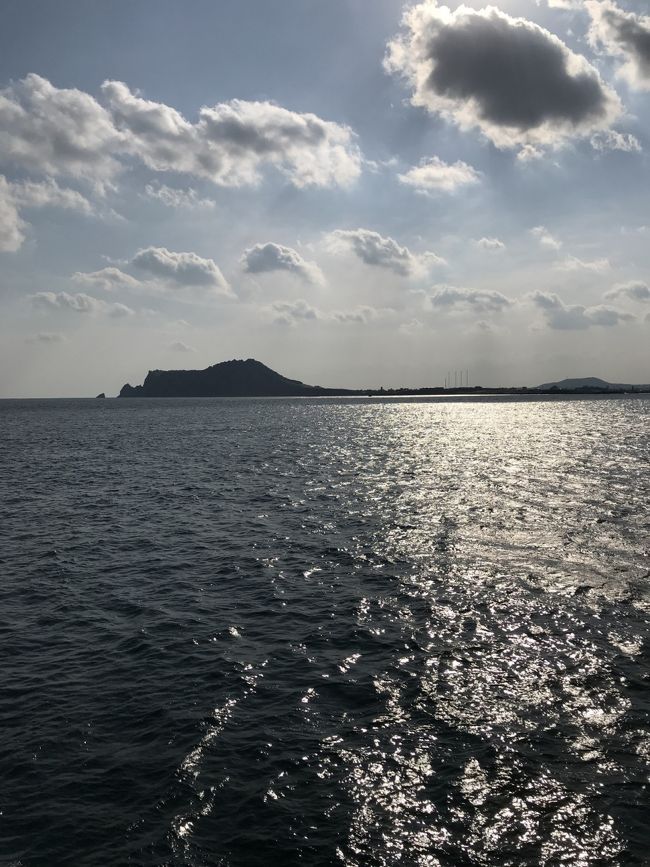 いい天気でした。<br />牛島は日出城山峰のついでにきた感じでしたが、風景とゆったりした雰囲気、海がきれいさがよく、来てよかったと思いました。