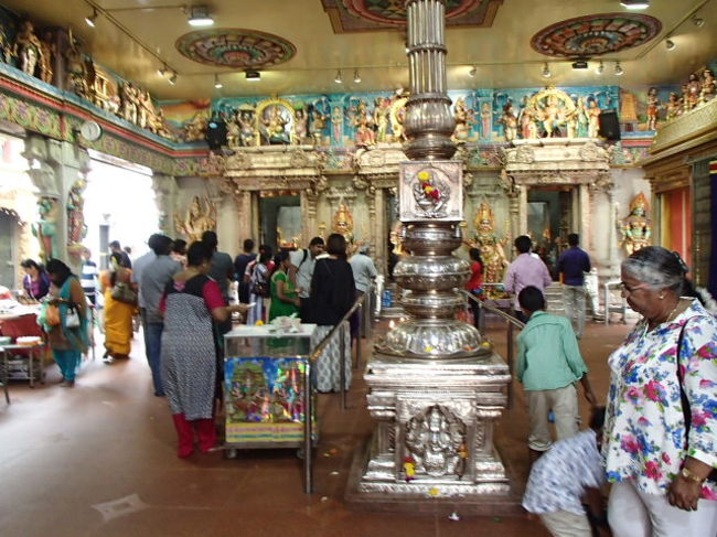 つまり、怖かったようです。独特の雰囲気がありますからね。