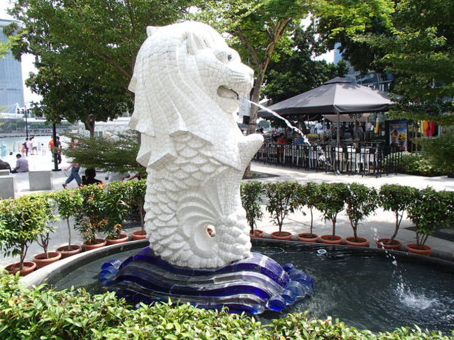 ミニマーライオン<br /><br />をみて、「がおー！」と１歳の息子。