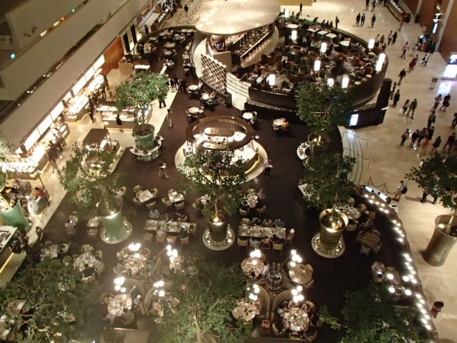 中はこんな感じです。お金持ちがいっぱいいるなぁ～