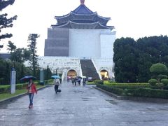 この後は、中華民国の蒋介石が祭られる、中正記念堂へ。一部工事中。