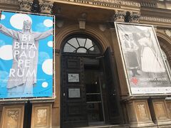 ポーランド民族博物館(Muzeum Etnograficzne)の入口。到着したのが16時半、閉館30分前だったのでダメ元で突撃。