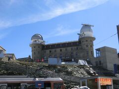 ゴルナーグラート展望台
Gornergrat Observatory
の直ぐ下のホテルとレストランです。