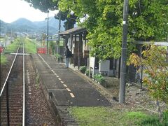 網引（あびき）駅。