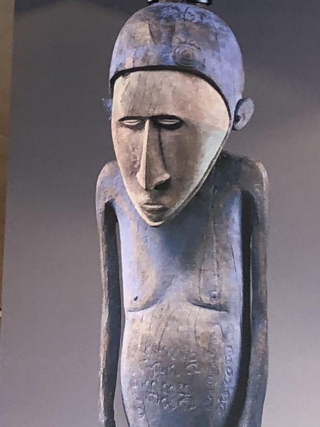 この方と、ハムラビ法典を見たかったのですが、見つけられず…。<br /><br />本当に作品数が多い上に、<br />広すぎてお目当をさがすのも、じっくり見るのも一苦労ですね。<br />度々迷子になりました。<br />事前の勉強が足りなかったので、ギフトショップで購入したガイドブックで作品の振り返りをするのが楽しみです。