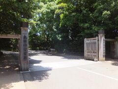 神宮前駅から熱田神宮の境内へ。実は名古屋で熱田神宮に入るのは初めてだったりします。