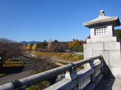 南浅川と陵南公園