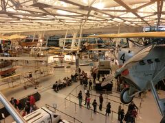 こちらはニューヨークから戻ってきてから行った国立航空宇宙博物館の別館です。
ダレス空港の近くにあります。