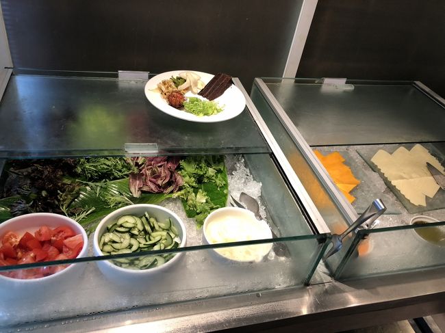 サラダとチーズ