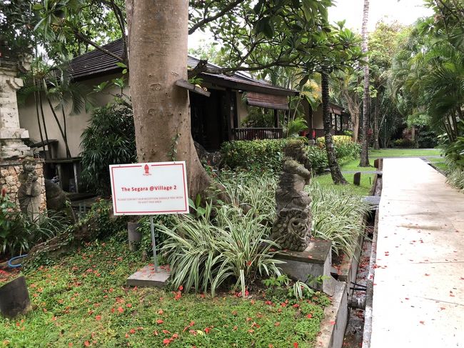 わォ、こちらのエリアが「The Segara @ Village 2」の入口ですね。<br /><br />一段と落ち着いた佇まい。。 