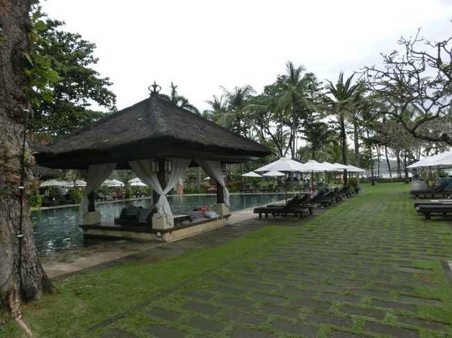 こちらがクラブルームゲスト専用のプールです。今回は入りませんでした。