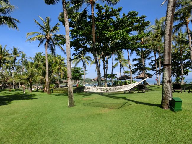 ハンモックもあるが、昼間は暑くて寝てられない？