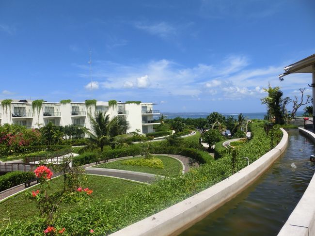 巨大モールビーチウォーク・バリを訪れました。各種レストランの他、映画館もあります。