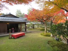お茶をここ「高台寺雲居庵」でいただいた。
一休み。