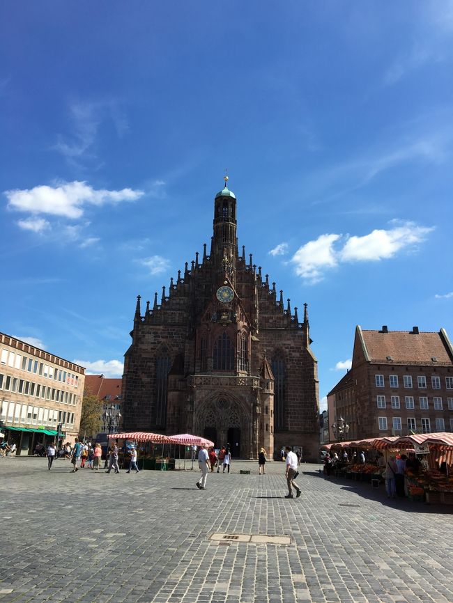 街の中央広場。