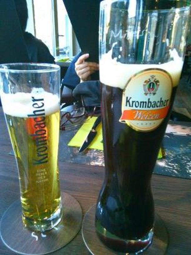 夕食は黒ビール