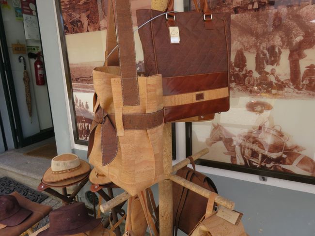 コルク製品が有名。