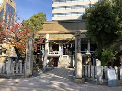 白神社です。
もともとは広い神社だったのですが、原爆により建物が焼失し規模が小さくなったとの事です。