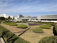 広島平和記念資料館です。
現在本館の耐震強化工事中で、東館のみ公開されています。