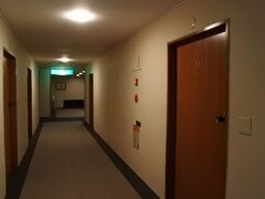 本日の宿は、宮ノ下の富士屋ホテル。
アサインされた部屋はフォレスト館の211号室。