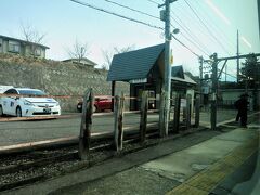 7:43　東長原駅に着きました。（会津若松駅から8分）

昭和電工が従業員輸送を目的として全額会社負担により東中原駅を開業しました。