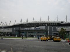 屏風東駅。大きな駅です。
徒歩数分で霧台方面行のバスがあります。