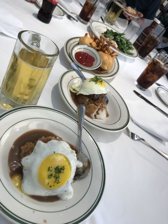 ロコモコも皆んなでシェア。