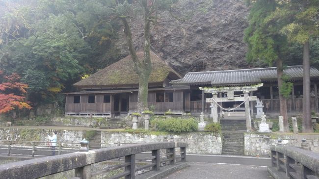そして、神仏分離によって寺と寺院は隔てられた。<br /><br />しかし、ここで行われる祭礼は、今でも寺院の手で行われているようだ。<br />その意味では、他所に比べて「神仏分離」が緩やかな印象を受ける。<br /><br />