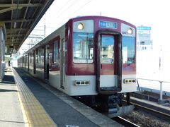 2017.12.02　近鉄蟹江
急行は６両程度だが、名古屋まで行くのに普通は２両程度。