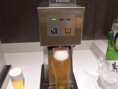 深夜ですがビールを一杯。
調子が悪いので一杯だけ・・・