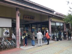 30分ほどの乗車で小布施駅に到着です。