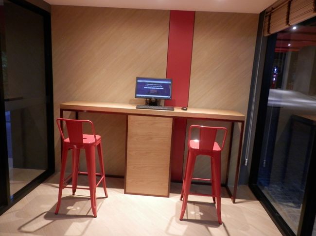 ロビーにある無料のパソコンです。<br /><br />