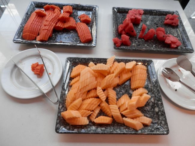 フルーツも日替わりで色々あり