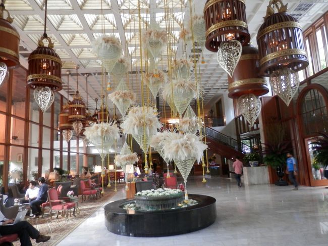 ロビーも写真で見るより全然高級感がありました。