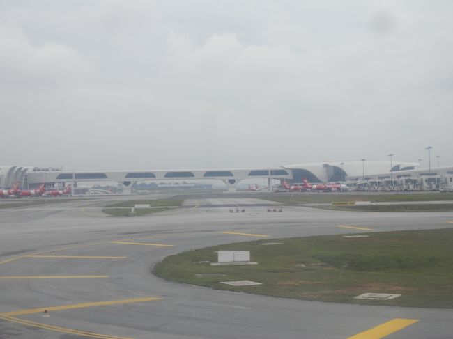 あっと言う間にクアラルンプールの第2ターミナルに到着です。