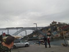 ドンルイス一世橋と対岸の景色　美しい。