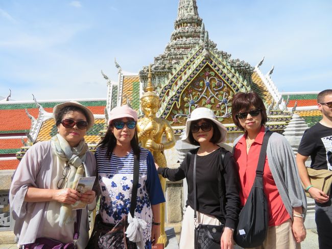 こりらもエメラルド寺院の一角にありました