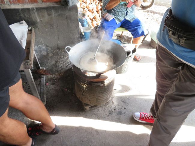 実演販売してました