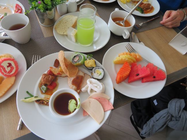 今回参加したオプショナルツアーに付いてた食事は、皆豪華でした