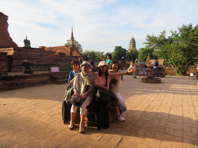 アユタヤ最後の見物は博物館みたいな所に行きました